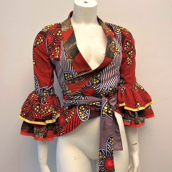 Gorgeous Vintage Boho Multiwear Multicolored Blouse with Ruffle Sleeves. - Picture 9 of 12